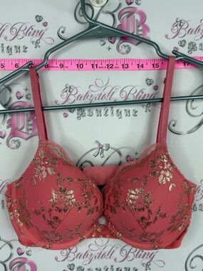 Victoria's Secret bra shiny shimmer Coral Pink Lace Embroidered Underwire Bra